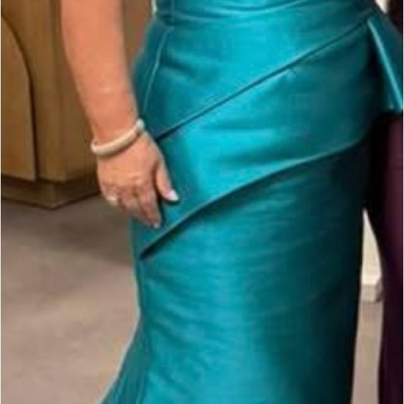 Alex Evenings - Mother of the Bride Dress - Picture 4 of 16